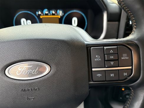 Used 2023 Ford F150 Platinum image 25