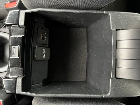 Used 2020 Toyota Corolla LE image 25