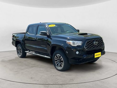 Used 2020 Toyota Tacoma TRD Sport w/ Blackout Package AWD/4WD image 7