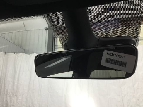 New 2026 Chrysler Voyager LX image 33