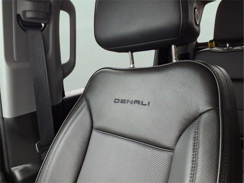 Used 2024 GMC Sierra 2500 Denali w/ Denali Reserve Package image 22
