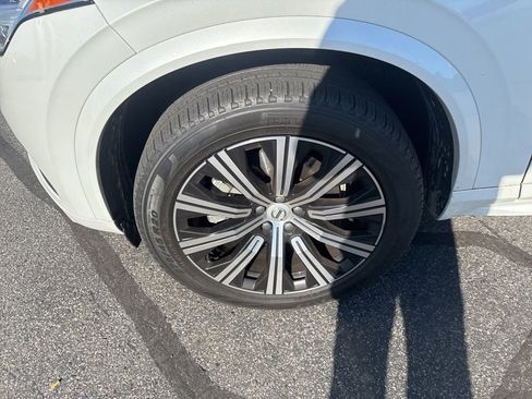 Used 2023 Volvo XC90 B5 Core w/ Protection Package Premier AWD/4WD image 11