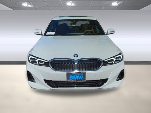 Used 2025 BMW 330i xDrive Sedan w/ Convenience Package image 6