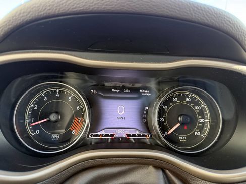 Used 2014 Jeep Cherokee Trailhawk w/ Comfort/Convenience Group image 17