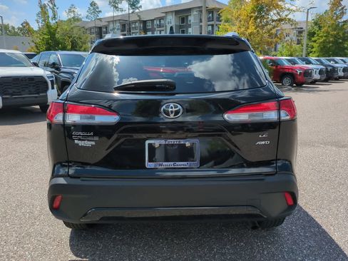 Certified 2023 Toyota Corolla Cross LE AWD/4WD image 5