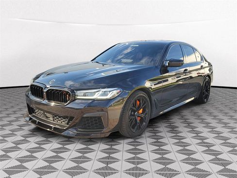 Used 2021 BMW M550i xDrive w/ Executive Package image 3
