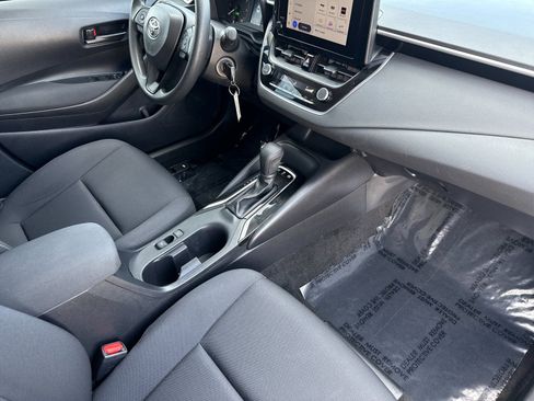 Used 2024 Toyota Corolla LE FWD image 14