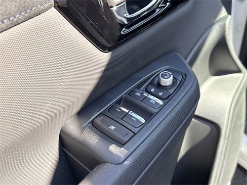 New 2025 Subaru Forester Limited image 25