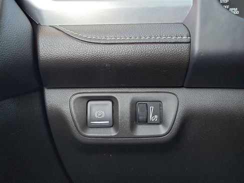 Used 2020 GMC Acadia SLE image 14