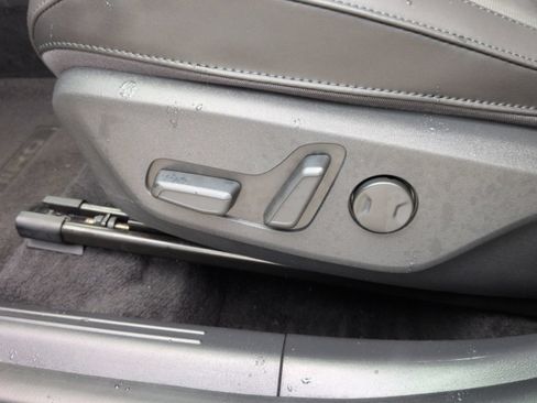 Certified 2023 Kia Niro EX FWD image 23