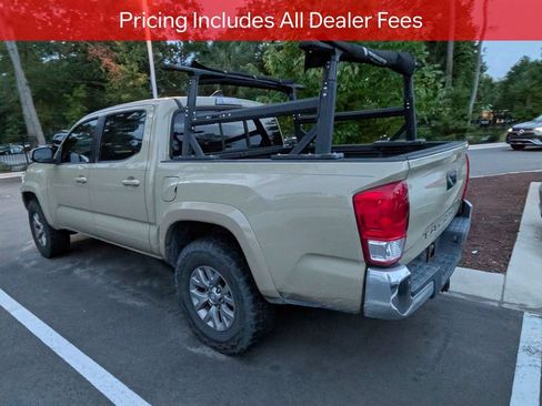 Used 2016 Toyota Tacoma SR5 w/ SR5 Appearance Package (DN) RWD image 5
