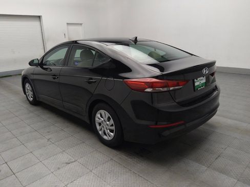 Used 2017 Hyundai Elantra SE image 5