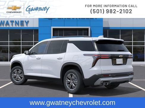 New 2026 Chevrolet Traverse LT FWD image 3