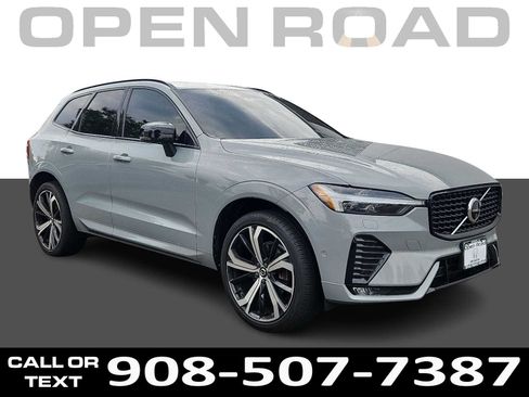 Used 2024 Volvo XC60 B5 Ultimate w/ Protection Package Premier AWD/4WD image 1
