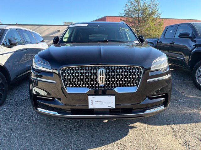 Used 2023 Lincoln Aviator AWD w/ Premium Package image 2