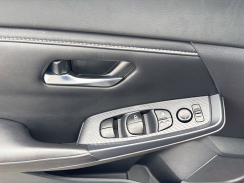 Used 2023 Nissan Sentra SV w/ All-Weather Package image 10