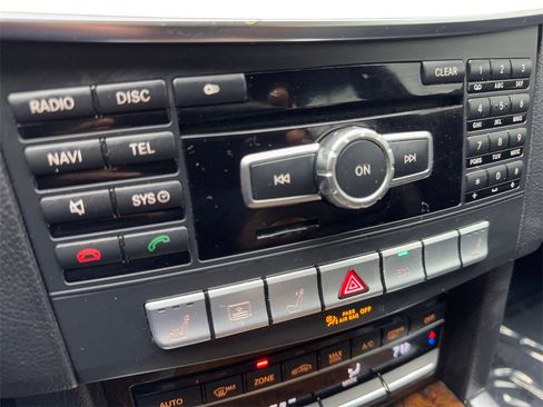 Used 2014 Mercedes-Benz E 350 Sedan image 62