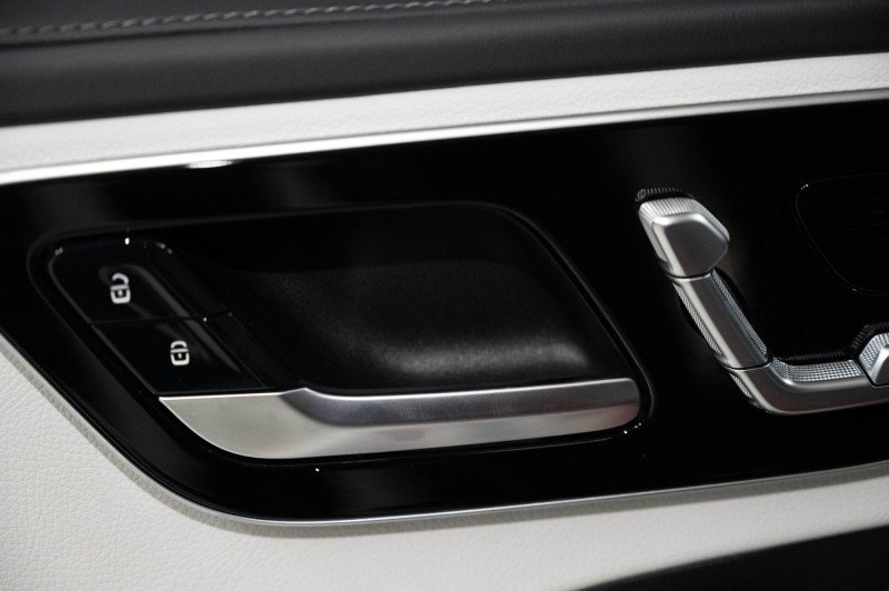 Certified 2024 Mercedes-Benz C 300 Sedan image 19