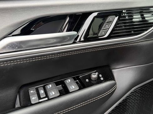 New 2026 Jeep Grand Wagoneer Limited w/ Premium Group II image 5