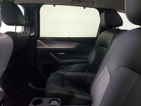 Used 2024 MAZDA CX-90 Plug-In Hybrid w/ Preferred AWD/4WD image 12