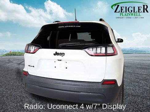 Used 2019 Jeep Cherokee Latitude Plus AWD/4WD image 5