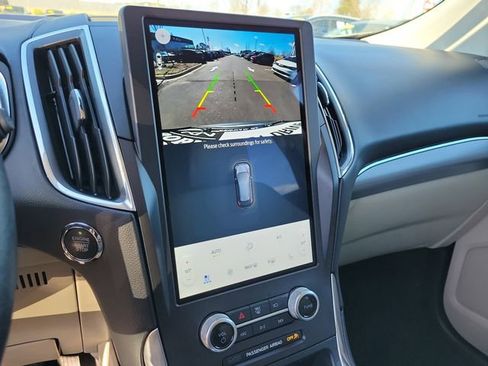 Used 2021 Ford Edge Titanium w/ Equipment Group 301A image 28