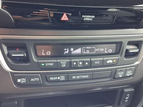 Used 2018 Honda Ridgeline RTL-T image 17