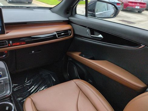 Certified 2023 Lincoln Nautilus Reserve FWD image 17