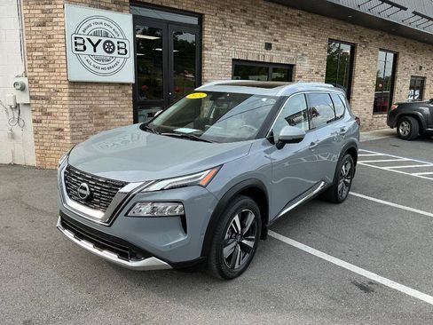 Used 2023 Nissan Rogue Platinum w/ Platinum Premium Package FWD image 1
