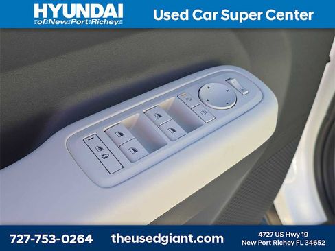 New 2026 Hyundai Santa Fe SE image 17