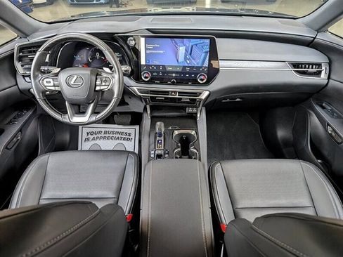 Used 2025 Lexus RX 350 Premium image 3