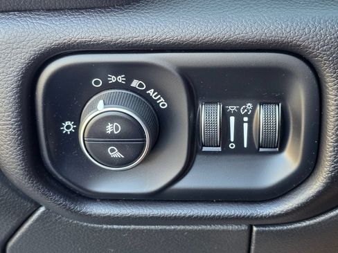 Used 2024 RAM 2500 Laramie w/ Safety Group AWD/4WD image 12