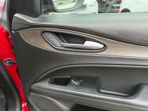 Used 2018 Alfa Romeo Stelvio Ti image 25