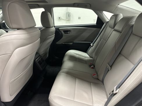 Used 2016 Toyota Avalon XLE Premium FWD image 31