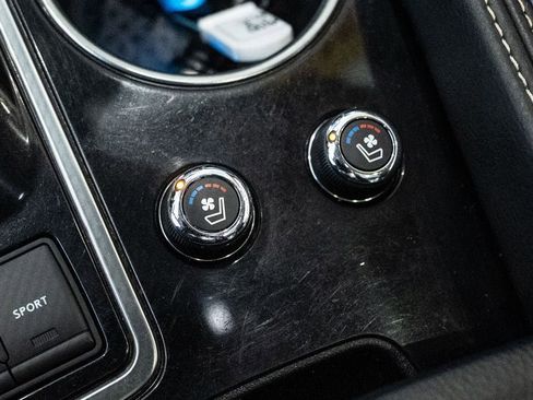 Used 2017 Nissan Maxima Platinum w/ Medallion Package image 28