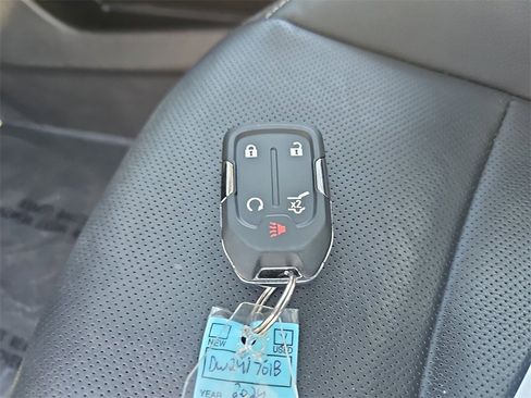 Used 2024 GMC Terrain Denali w/ Denali Premium Package image 43