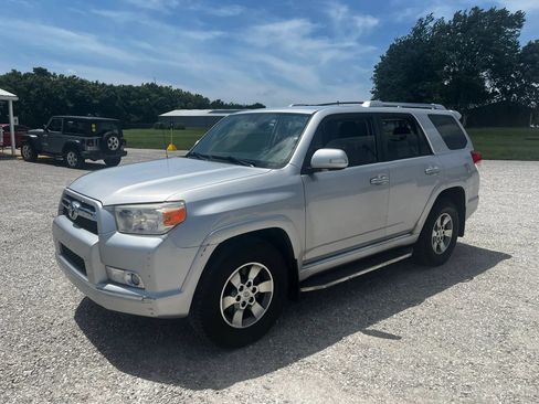 Used 2012 Toyota 4Runner SR5 RWD image 7
