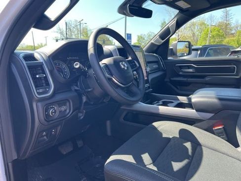 Used 2025 RAM 1500 Big Horn AWD/4WD image 2