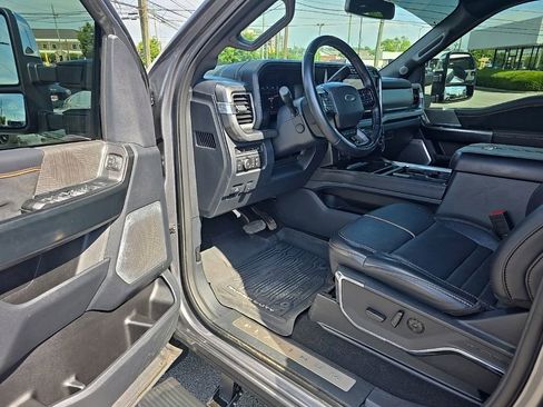 Used 2024 Ford F350 Platinum w/ FX4 Off-Road Package AWD/4WD image 12