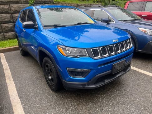 Used 2018 Jeep Compass Sport w/ Cold Weather Group AWD/4WD image 3