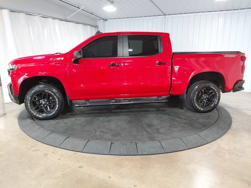 Used 2021 Chevrolet Silverado 1500 LT Trail Boss w/ Bed Protection Package AWD/4WD image 2