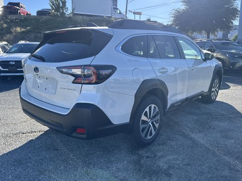 New 2025 Subaru Outback Premium image 3
