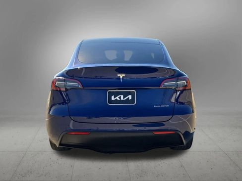 Used 2022 Tesla Model Y Long Range image 5