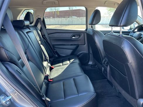Used 2026 Nissan Rogue SL FWD image 12