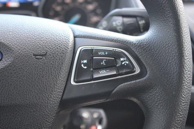 Used 2018 Ford Focus SE FWD image 11