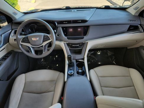 Used 2020 Cadillac XT5 Premium Luxury AWD/4WD image 41
