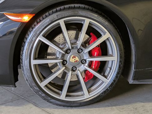 Certified 2015 Porsche 911 Carrera 4S AWD/4WD image 18