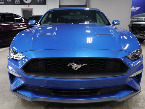 Used 2020 Ford Mustang Premium w/ Equipment Group 201A RWD image 8