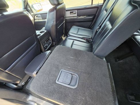 Used 2017 Ford Expedition Limited RWD image 5