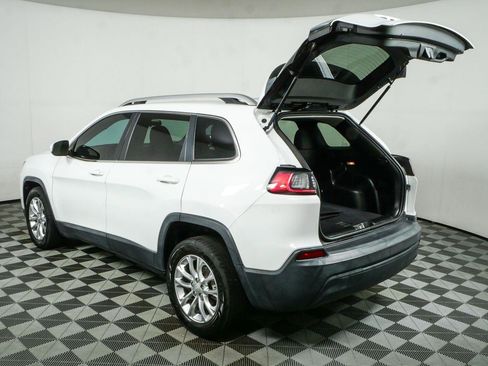 Used 2019 Jeep Cherokee Latitude w/ Popular Appearance Group FWD image 30